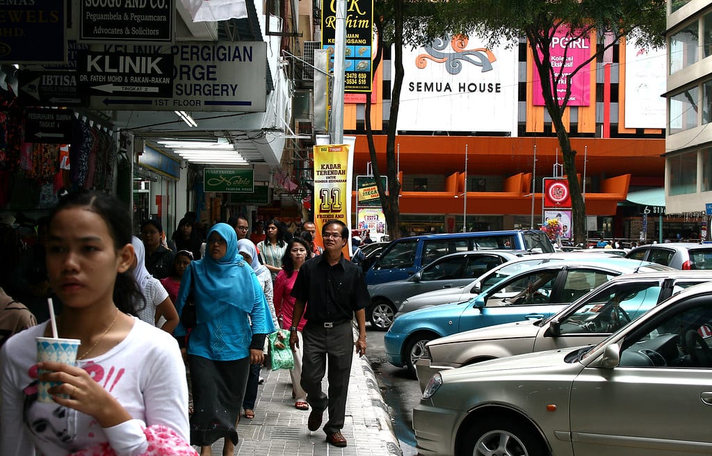 Малайзия взяла под контроль индийский квартал