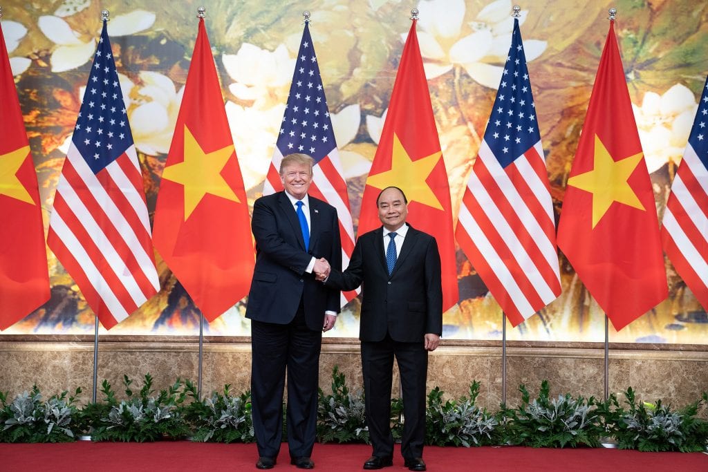 США поможет Вьетнаму в борьбе с коронавирусом
