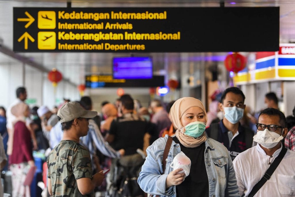Индонезия зафиксировала рекордное количество заражений коронавирусом