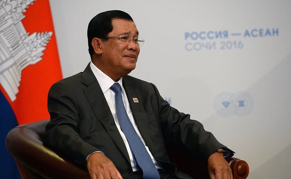 Премьер-министр Камбоджи посоветовал молодежи становиться “технарями”