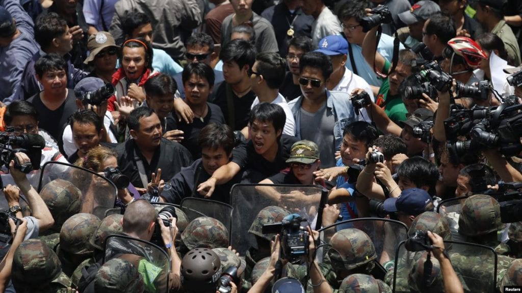 Таиландская молодежь продолжает протестовать
