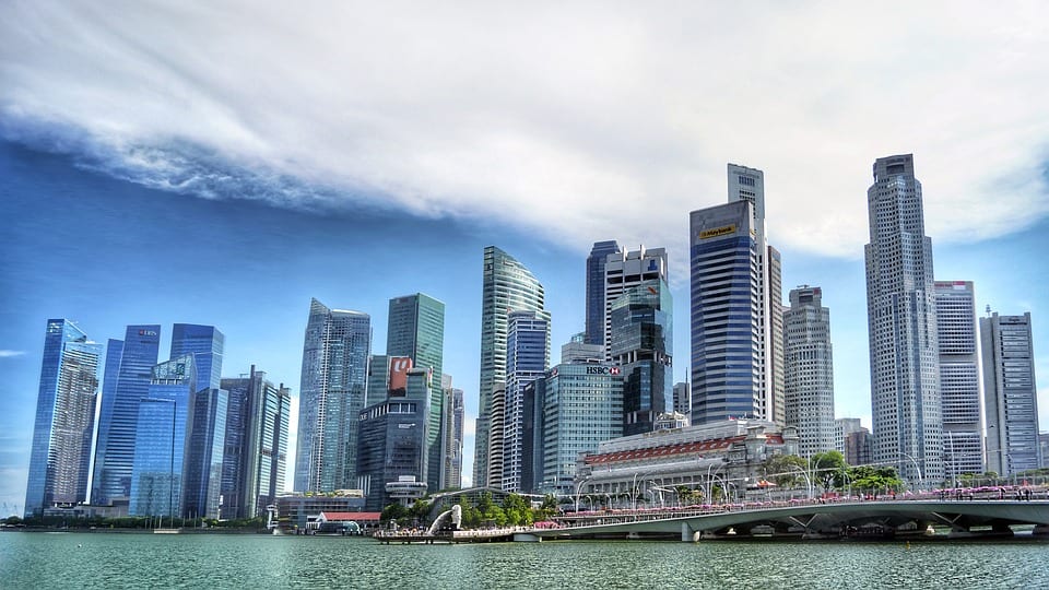 Впервые за 17 лет население Сингапура стало сокращаться