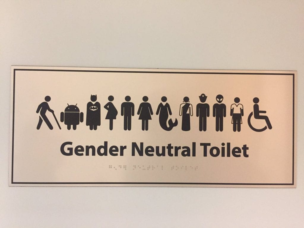 На Манилах появятся гендерно-нейтральные туалеты