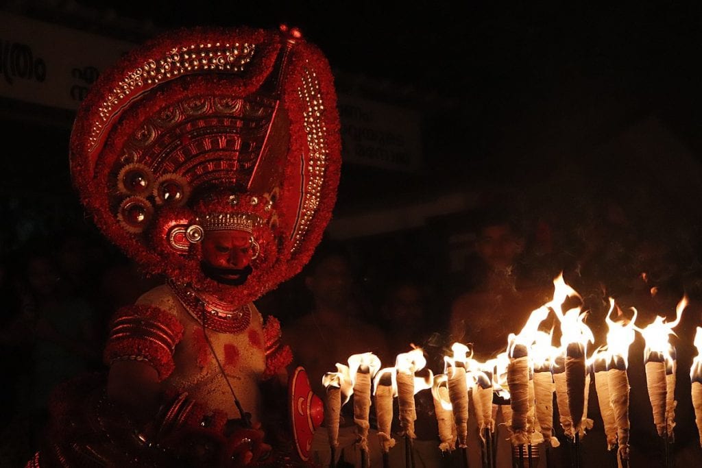 Индийский танец огня