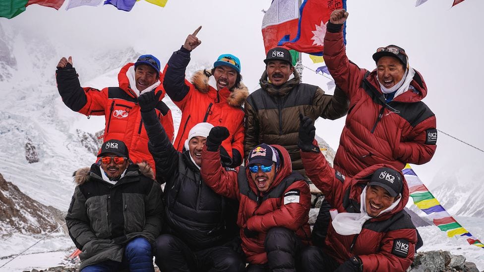 Непальские альпинисты побили мировой рекорд