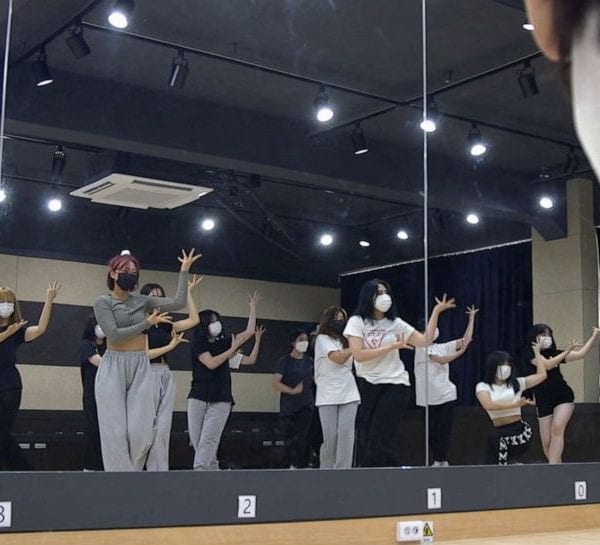 В школах Южной Кореи внедряют уроки по k-pop