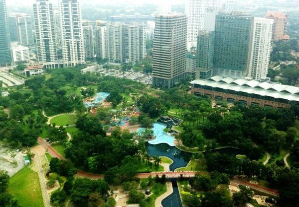 В Куала-Лумпуре вновь открылись парки