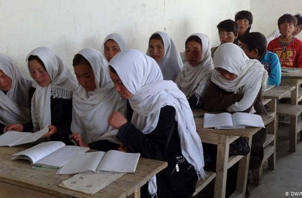 Девочек исключили после открытия афганских школ
